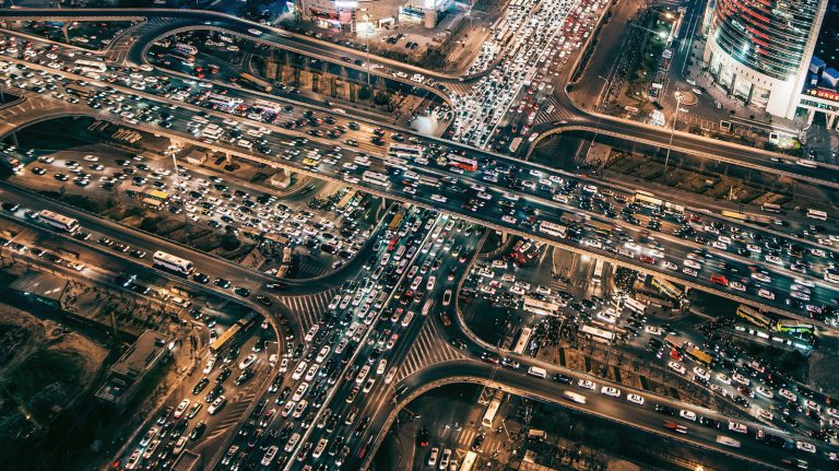 Pourquoi les Embouteillages Surgissent Sans Raison Apparente