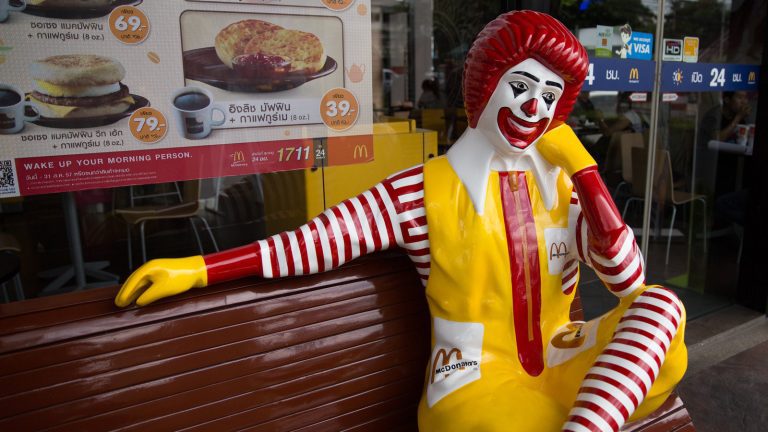 Pourquoi les mascottes célèbres de fast-food ont-elles disparu ?