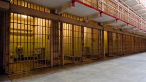 La Vérité sur le Quotidien des Prisonniers : Une Journée Type