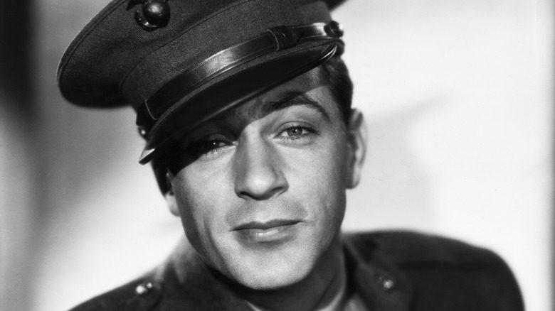 Gary Cooper en uniforme militaire