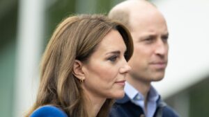 Retour Public de Kate Middleton en Plein Traitement: Un Timing Suspect
