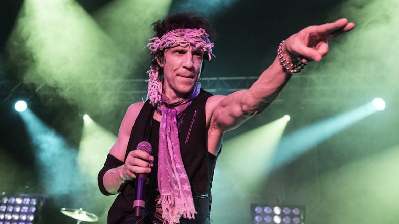 Gary Cherone en performance