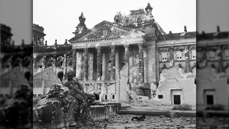 reichstag destroyed after battle