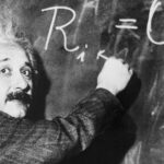 Le Parcours Scolaire d'Albert Einstein Révélé: Son GPA à la Remise des Diplômes