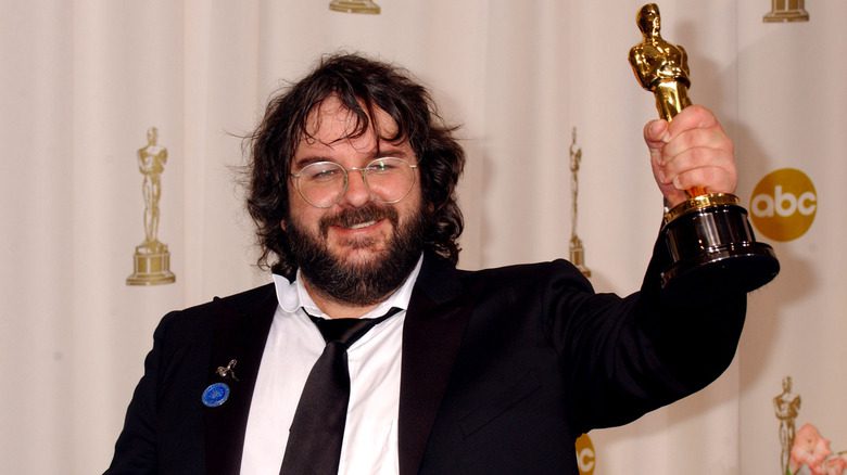 Directeur Peter Jackson avec un Oscar