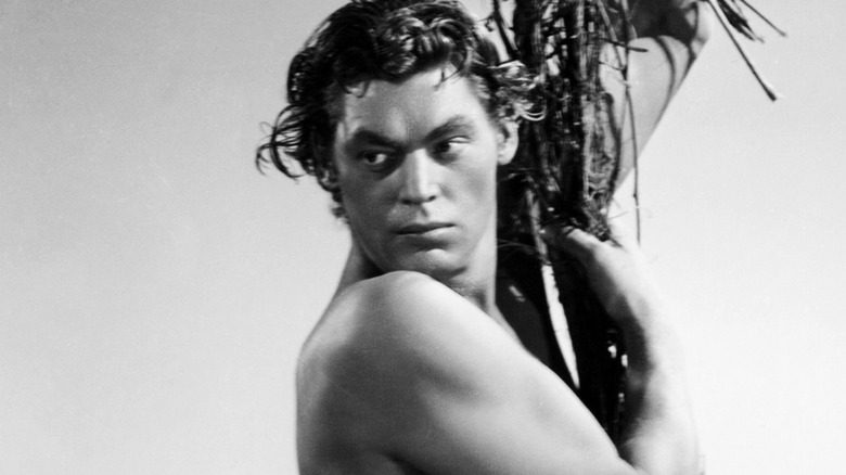 Johnny Weissmuller en tant que Tarzan