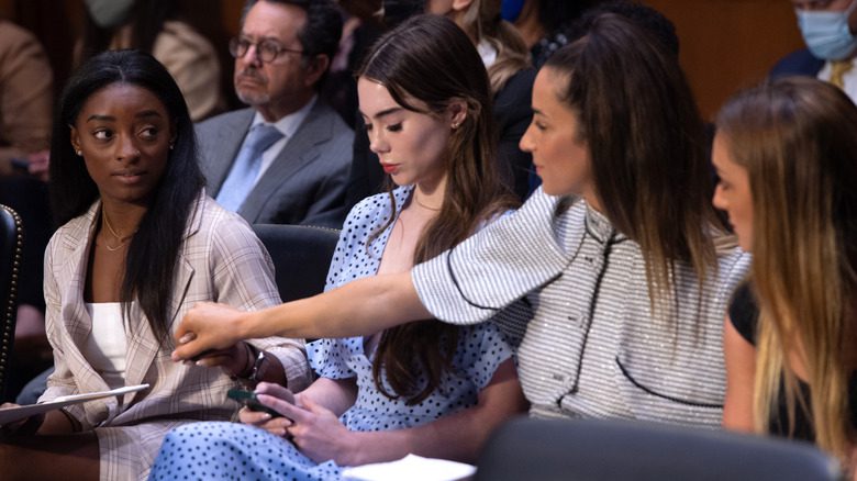 Témoignages de gymnastes lors d'une audience