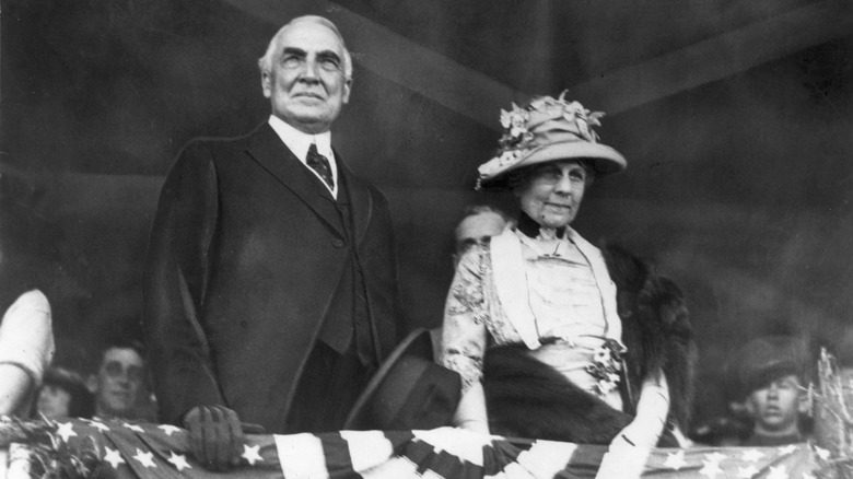 Warren & Florence Harding souriants