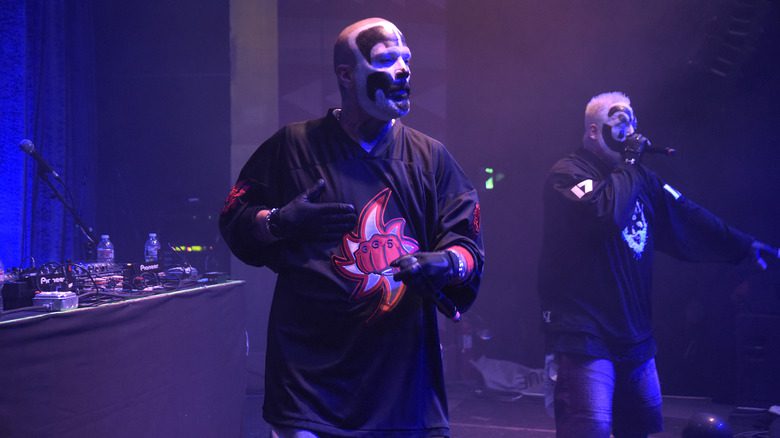 Insane Clown Posse lors d'une performance au Regent Theatre