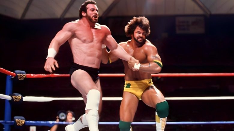 Hercules Hernandez wrestling Billy Jack Haynes in ring