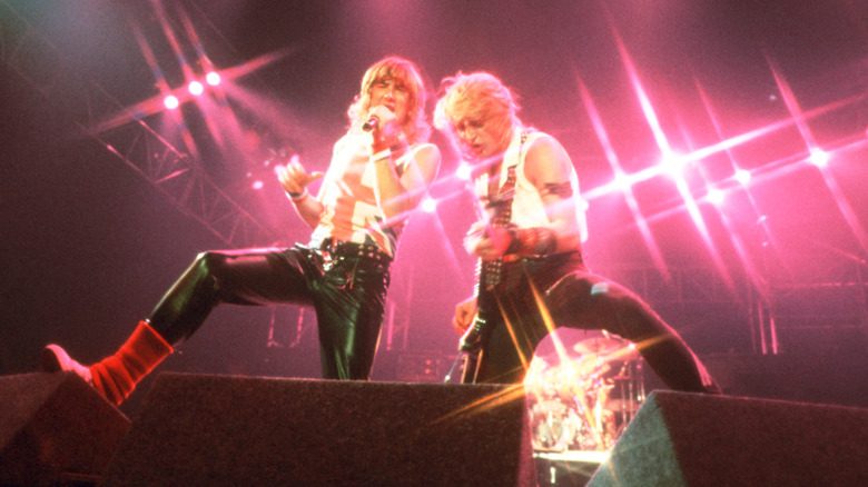 Def Leppard on stage