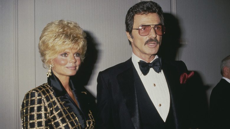 Loni Anderson et Burt Reynolds posant