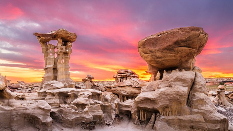 Formations rocheuses dans les Badlands de Bisti