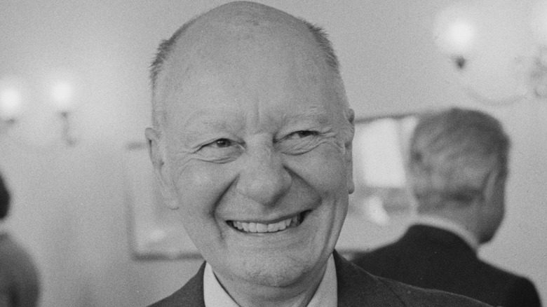 John Gielgud souriant