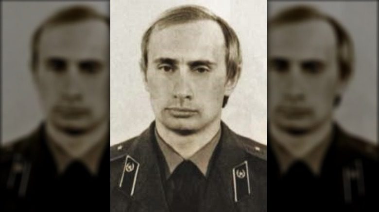 Vladimir Poutine au KGB