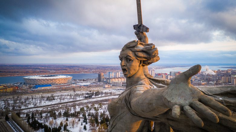 La Mère Patrie appelle