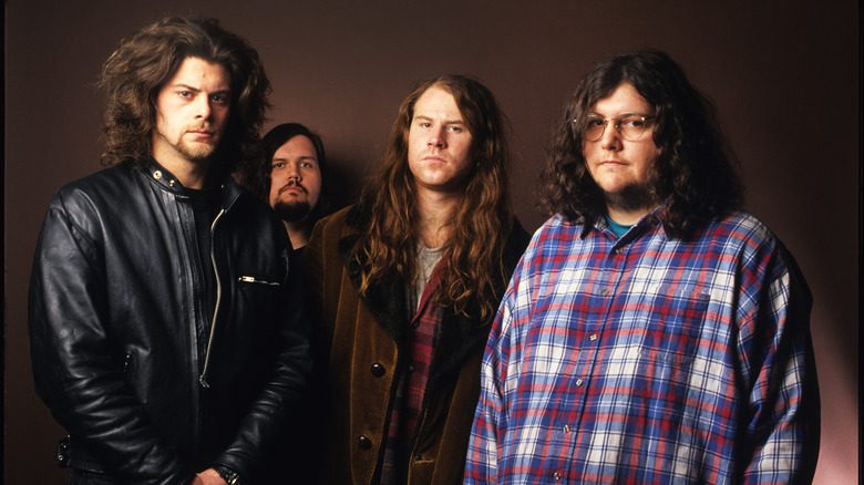 Mark Lanegan posant avec Screaming Trees