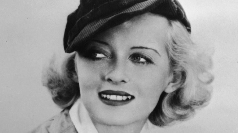 Bette Davis en béret