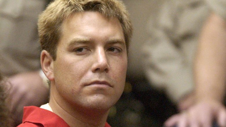 Scott Peterson looks right