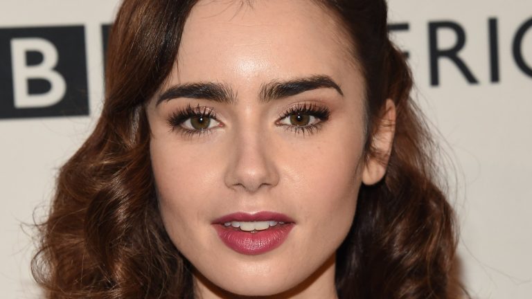 Lily Collins et ses rencontres fantomatiques sur Netflix