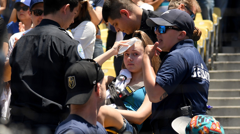 Un fan est blessé dans les gradins