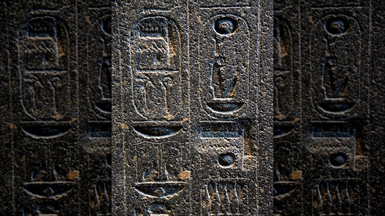 Cartouches d'Amenhotep III