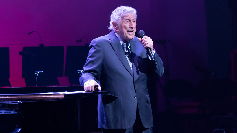 Tony Bennett chantant