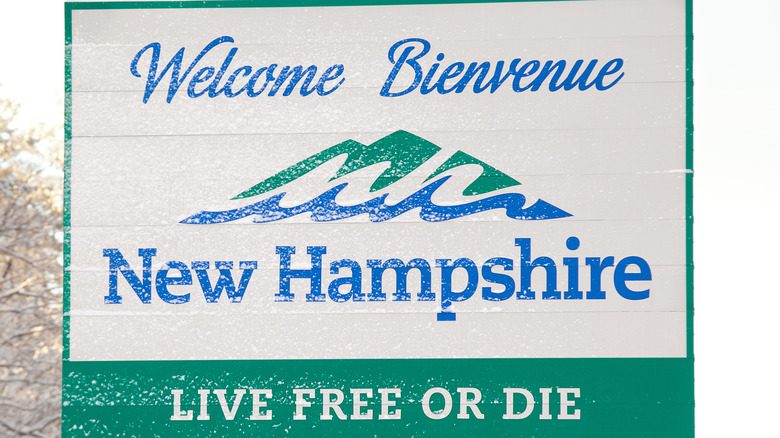 Welcome to New Hampshire sign