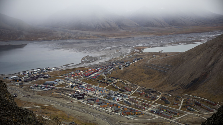 Longyearbyen sur l'île de Svalbard en Norvège