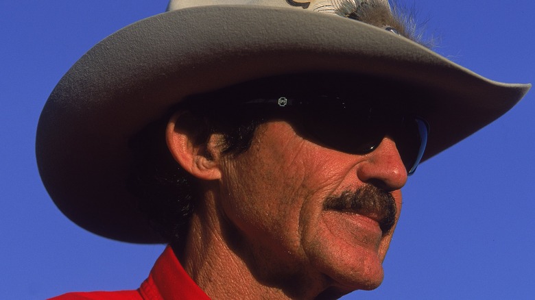 Richard Petty en chapeau de cowboy