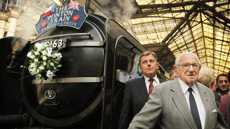 Nicholas Winton 70e anniversaire, voyage en train