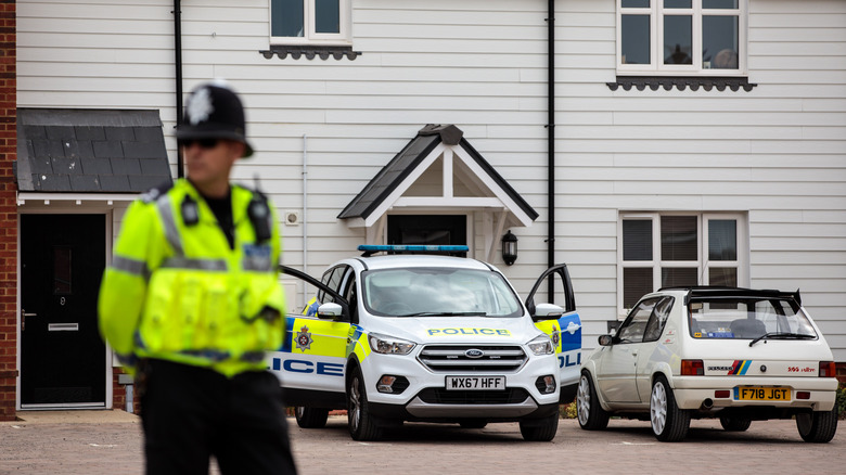 Police sur les lieux de l'empoisonnement à Amesbury