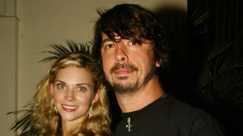 Jordyn Blum et Dave Grohl lors de la première du film School of Rock en 2003