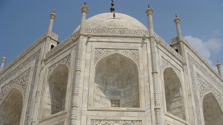 Détail de l'extérieur du Taj Mahal