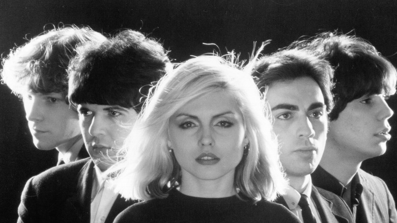 Debbie Harry avec des membres de Blondie