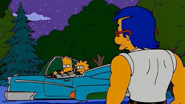 Bart et Lisa dans une voiture volantes, regardant Milhouse dans Les Simpsons