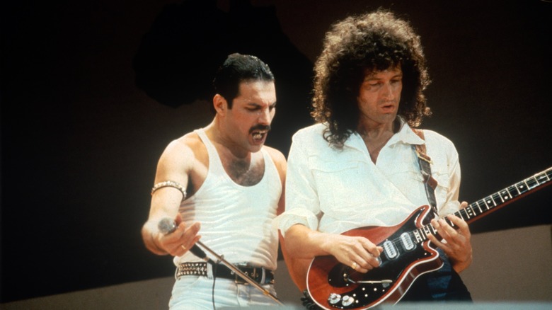 Freddie Mercury et Brian May en spectacle