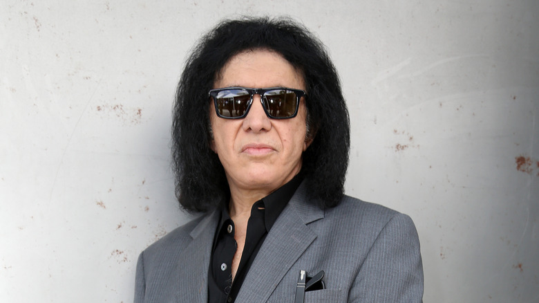 Gene Simmons posant pour une photo à Hollywood en 2014.