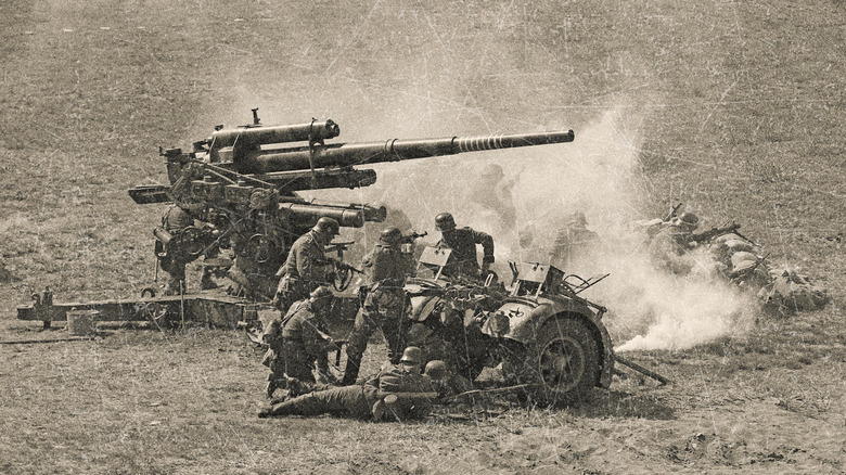 Soldats d'artillerie allemands de la Seconde Guerre mondiale utilisant un canon de 88 mm le Jour J.