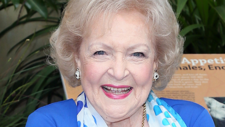 Betty White à un événement de collecte de fonds en 2015