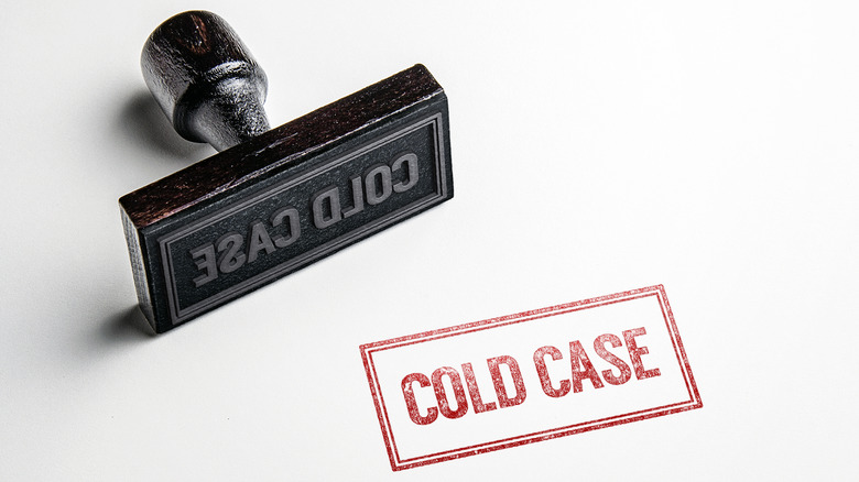 Cold case stamp