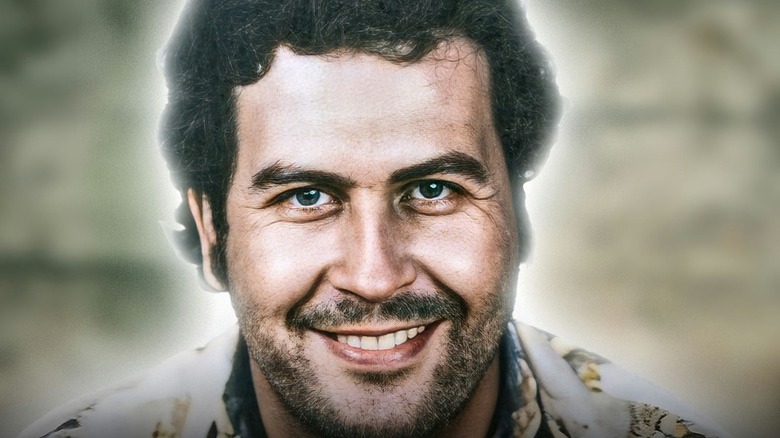 Pablo Escobar souriant