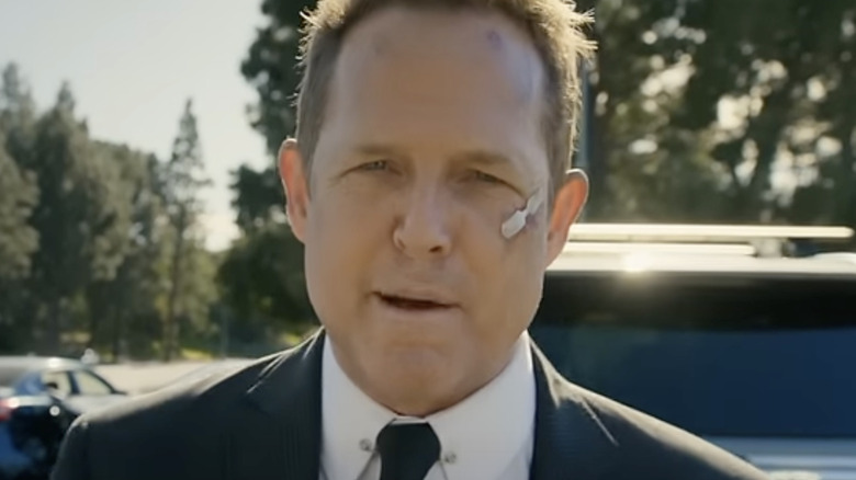 Dean Winters Mayhem par voiture