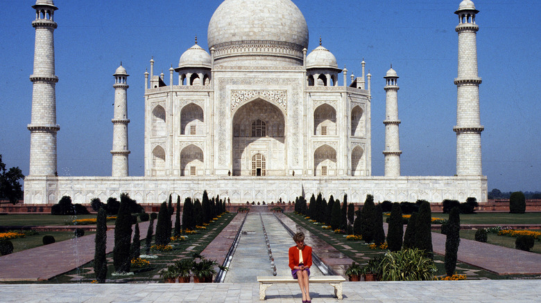 Princess Diana at Taj Mahal