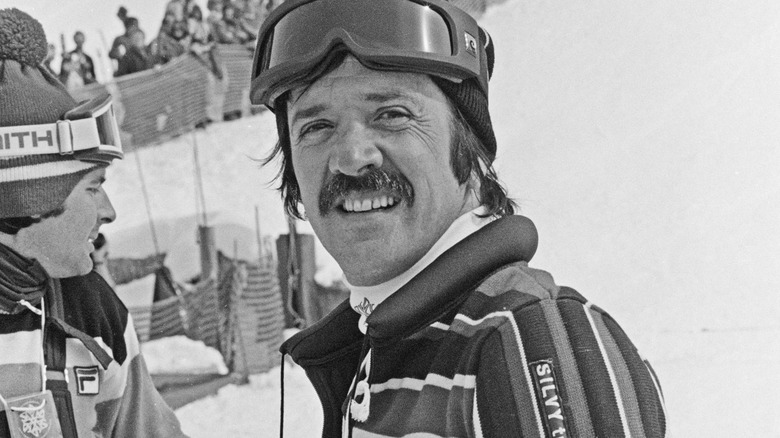 Sonny Bono dans une station de ski dans les années 1970