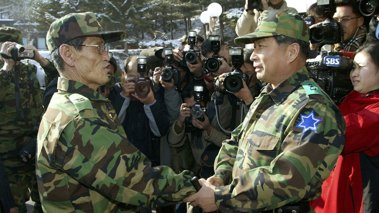 Jun Yong-il being discharged from the South Korean Army