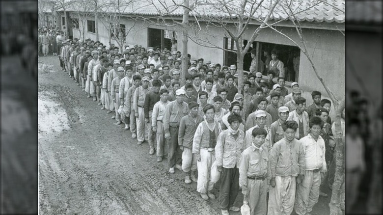 Soldats du Corps de Défense Nationale en janvier 1951