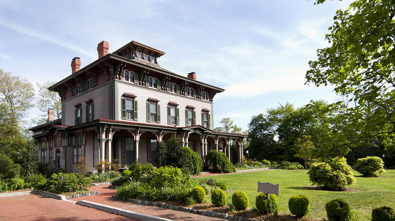 La Southern Mansion