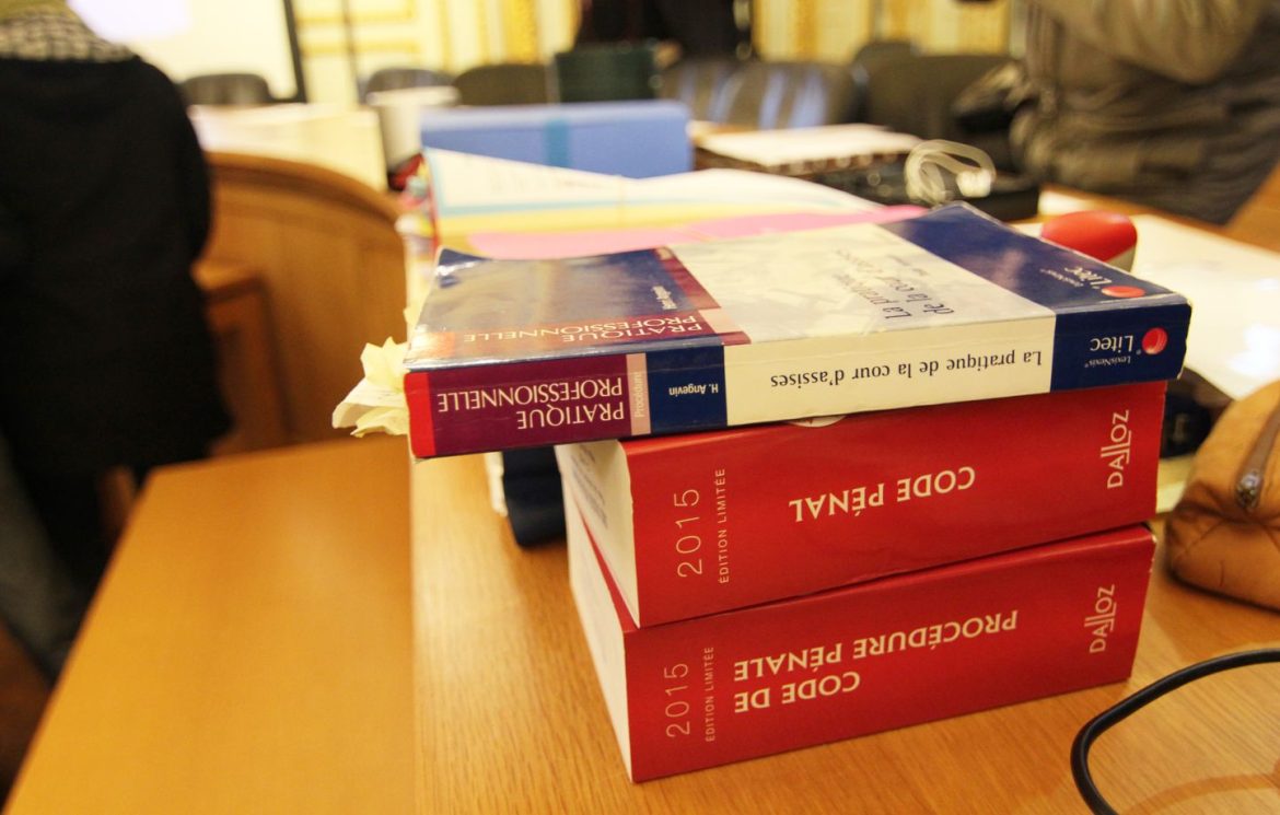 Inceste et Prostitution : Un Couple Jugé à Saint-Brieuc