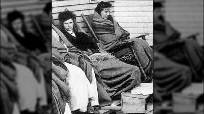 Typhoid Mary (left) in quarantine